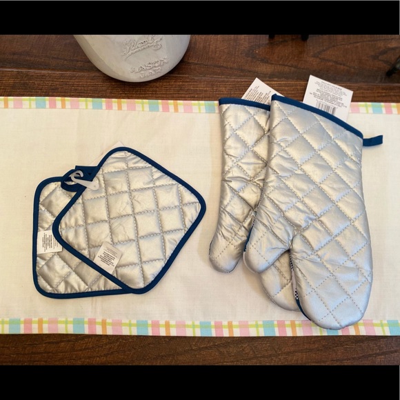 Cold Drinks Good Eats & BBQ Grilling Bundle - Picture 6 of 14